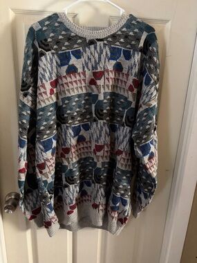 Men's Geometric Crewneck Sweater in Blue, Gray & Red